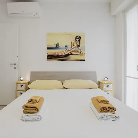 Pietra Gialla Apartman Pietra Ligure