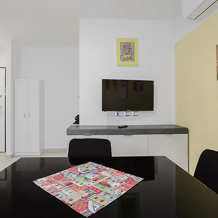 Pietra Gialla Apartmán Pietra Ligure
