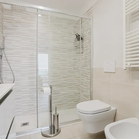 Pietra Gialla Apartment